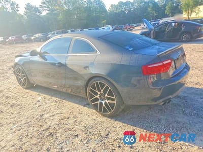 Drugie zdjęcie samochodu z przodu: 2010 AUDI A5 PREMIUM VIN:WAUCFAFR6AA048456 - miniatura