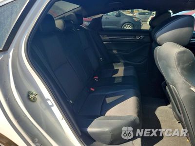 Zdjęcie 10 z 12 samochodu: 2018 HONDA ACCORD SPORT VIN:1HGCV1F38JA153762 - miniatura