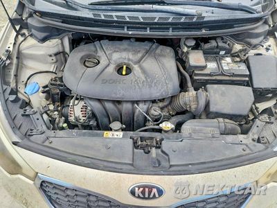 Zdjęcie 11 z 12 samochodu: 2015 KIA FORTE LX VIN:KNAFK4A61F5379534 - miniatura