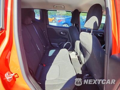 Zdjęcie 10 z 12 samochodu: 2015 JEEP RENEGADE SPORT VIN:ZACCJBAH0FPB53573 - miniatura