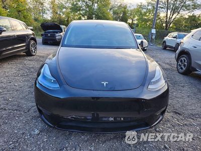 Piąte zdjęcie samochodu w środku: 2025 TESLA MODEL Y VIN:7SAYGDEE2SF291800 - miniatura
