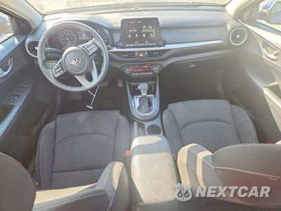 Zdjęcie 8 z 13 samochodu: 2019 KIA FORTE LXS VIN:3KPF24ADXKE005990 - miniatura