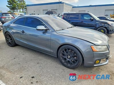 Czwarte zdjęcie samochodu z boku: 2012 AUDI A5 PREMIUM PLUS VIN:WAULFAFR0CA025869 - miniatura