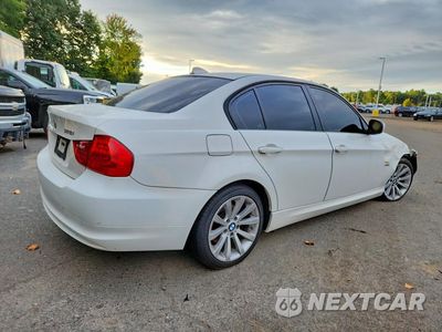 Trzecie zdjęcie samochodu z tyłu: 2011 BMW 328 XI SULEV VIN:WBAPK5C58BA995179 - miniatura