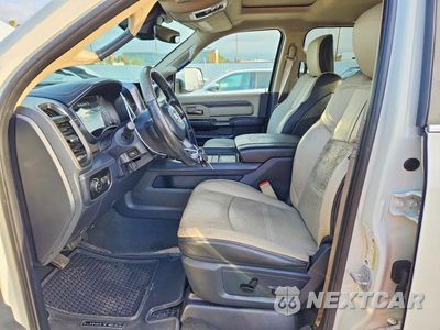 Zdjęcie 7 z 12 samochodu: 2020 RAM 3500 LIMITED VIN:3C63R3PL7LG157133 - miniatura