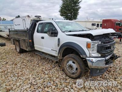 Czwarte zdjęcie samochodu z boku: 2022 FORD F450 SUPER DUTY VIN:1FD0X4GT2NEE30931 - miniatura