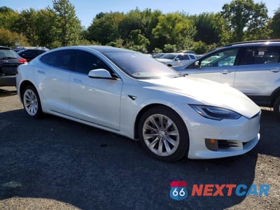 Czwarte zdjęcie samochodu z boku: 2017 TESLA MODEL S VIN:5YJSA1E23HF209512 - miniatura