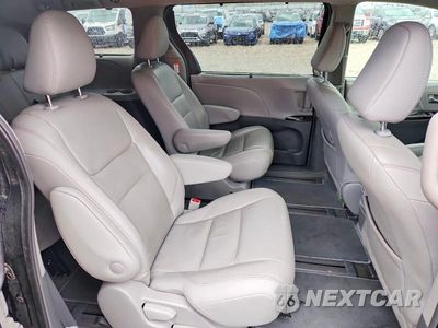 Zdjęcie 10 z 12 samochodu: 2018 TOYOTA SIENNA XLE 7-PASSENGER VIN:5TDDZ3DC4JS197587 - miniatura