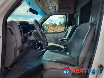 Zdjęcie 7 z 14 samochodu: 2017 NISSAN NV 2500 HD S VIN:1N6BF0LY7HN802775 - miniatura
