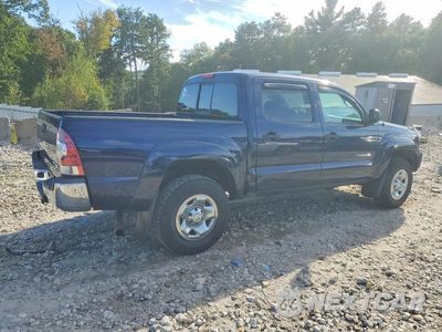 Trzecie zdjęcie samochodu z tyłu: 2013 TOYOTA TACOMA V6 VIN:3TMLU4EN1DM118395 - miniatura