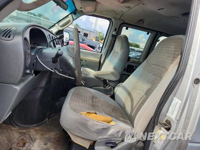 Zdjęcie 7 z 13 samochodu: 2006 FORD ECONOLINE E350 SUPER DUTY WAGON VIN:1FBSS31L76DA49795 - miniatura