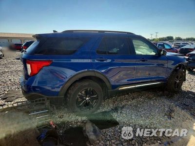 Trzecie zdjęcie samochodu z tyłu: 2021 FORD EXPLORER XLT VIN:1FMSK8DH5MGB58800 - miniatura