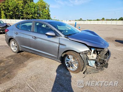Czwarte zdjęcie samochodu z boku: 2019 HYUNDAI ELANTRA VALUE EDITION VIN:KMHD84LF5KU816260 - miniatura