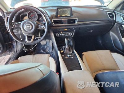 Zdjęcie 8 z 12 samochodu: 2018 MAZDA 3 GRAND TOURING VIN:3MZBN1M35JM172167 - miniatura