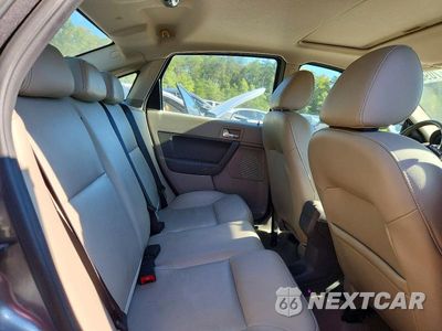 Zdjęcie 10 z 12 samochodu: 2011 FORD FOCUS SEL VIN:1FAHP3HN4BW124892 - miniatura