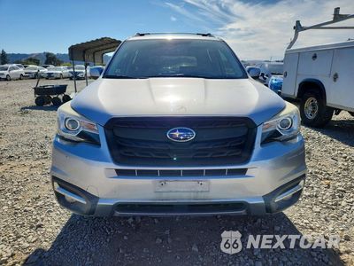 Piąte zdjęcie samochodu w środku: 2017 SUBARU FORESTER 2.5I TOURING VIN:JF2SJATC7HH411962 - miniatura