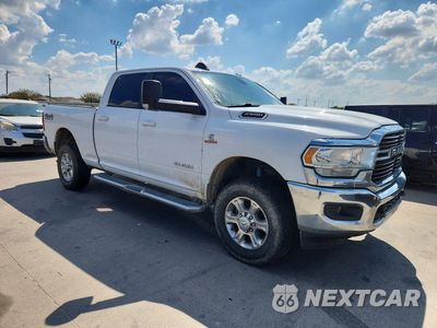 Czwarte zdjęcie samochodu z boku: 2021 RAM 2500 BIG HORN VIN:3C6UR5DL0MG656264 - miniatura