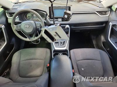 Zdjęcie 8 z 12 samochodu: 2019 TOYOTA RAV4 LE VIN:JTMH1RFV8KJ008951 - miniatura