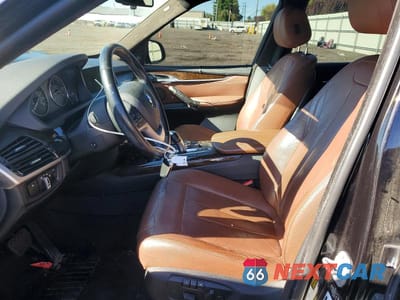 Zdjęcie 7 z 13 samochodu: 2015 BMW X5 XDRIVE35D VIN:5UXKS4C53F0J99117 - miniatura