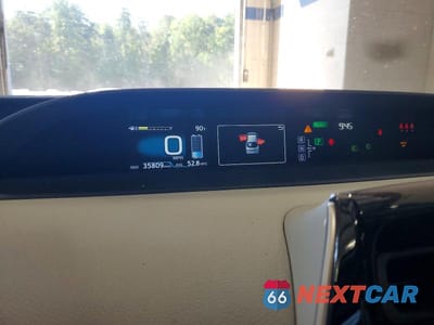 Zdjęcie 9 z 12 samochodu: 2017 TOYOTA PRIUS TWO VIN:JTDKBRFU9H3038922 - miniatura