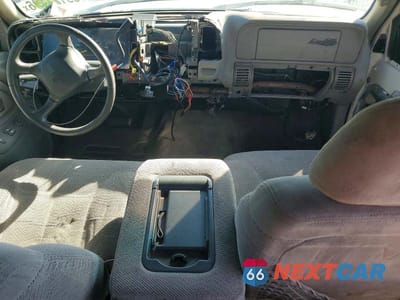 Zdjęcie 8 z 12 samochodu: 1998 CHEVROLET GMT-400 K1500 VIN:2GCEK19R6W1186017 - miniatura