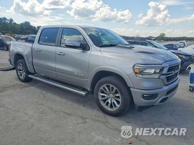 Czwarte zdjęcie samochodu z boku: 2021 RAM 1500 LARAMIE VIN:1C6RREJT8MN569133 - miniatura