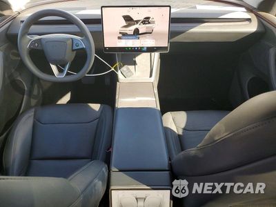Zdjęcie 8 z 13 samochodu: 2026 TESLA MODEL Y VIN:7SAYGDEE3TF531650 - miniatura