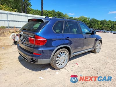 Trzecie zdjęcie samochodu z tyłu: 2012 BMW X5 XDRIVE50I VIN:5UXZV8C54CL424006 - miniatura