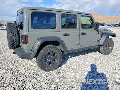 Trzecie zdjęcie samochodu z tyłu: 2022 JEEP WRANGLER UNLIMITED SPORT VIN:1C4HJXDM6NW242401 - miniatura