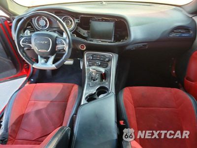 Zdjęcie 8 z 13 samochodu: 2016 DODGE CHALLENGER SRT 392 VIN:2C3CDZDJ0GH172094 - miniatura