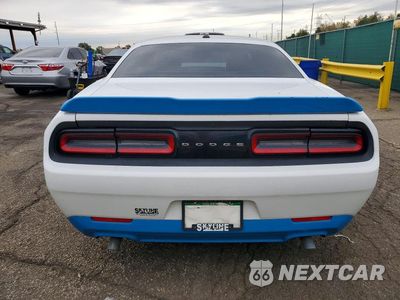 Zdjęcie 6 z 12 samochodu: 2017 DODGE CHALLENGER SXT VIN:2C3CDZAG3HH659185 - miniatura
