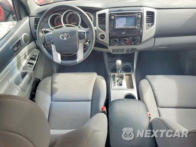 Zdjęcie 8 z 12 samochodu: 2014 TOYOTA TACOMA V6 VIN:5TFLU4EN6EX092596 - miniatura