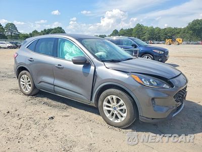 Czwarte zdjęcie samochodu z boku: 2021 FORD ESCAPE SE VIN:1FMCU9BZXMUB26992 - miniatura