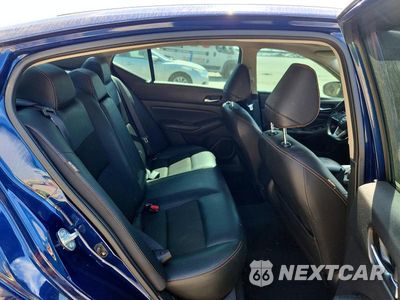 Zdjęcie 10 z 12 samochodu: 2019 NISSAN ALTIMA SR VIN:1N4BL4CV4KC210915 - miniatura
