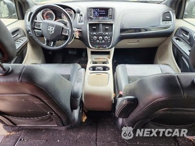 Zdjęcie 8 z 14 samochodu: 2018 DODGE GRAND CARAVAN SXT VIN:2C4RDGCG5JR238267 - miniatura
