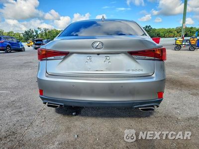 Zdjęcie 6 z 13 samochodu: 2017 LEXUS IS 200T VIN:JTHBA1D20H5055486 - miniatura