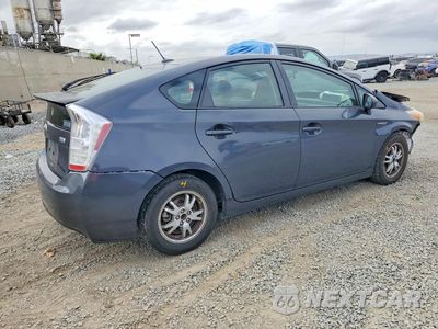 Trzecie zdjęcie samochodu z tyłu: 2011 TOYOTA PRIUS THREE VIN:JTDKN3DU4B0251826 - miniatura