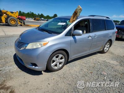 2016 TOYOTA SIENNA LE 5TDKK3DC5GS761980 - główne zdjęcie licytacji z USA - miniatura