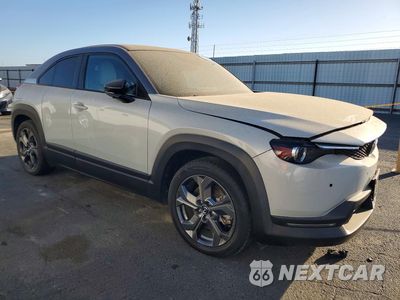 Czwarte zdjęcie samochodu z boku: 2022 MAZDA MX-30 PREMIUM PLUS VIN:JM1DRADB9N0100436 - miniatura