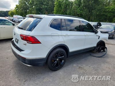 Trzecie zdjęcie samochodu z tyłu: 2018 VOLKSWAGEN TIGUAN SE VIN:3VV2B7AX4JM148482 - miniatura