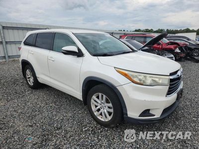 Czwarte zdjęcie samochodu z boku: 2015 TOYOTA HIGHLANDER LE VIN:5TDBKRFH9FS160324 - miniatura