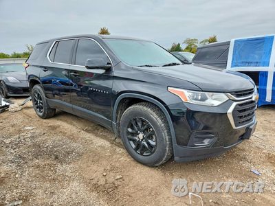 Czwarte zdjęcie samochodu z boku: 2018 CHEVROLET TRAVERSE LS VIN:1GNERFKW1JJ105715 - miniatura