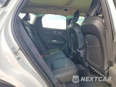 Zdjęcie 11 z 13 samochodu: 2022 VOLVO XC60 B5 INSCRIPTION VIN:YV4L12DL9N1960670 - miniatura