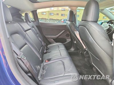 Zdjęcie 10 z 13 samochodu: 2025 TESLA MODEL Y VIN:7SAYGDEDXSF226832 - miniatura