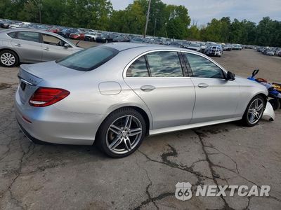 Trzecie zdjęcie samochodu z tyłu: 2017 MERCEDES-BENZ E 300 4MATIC VIN:WDDZF4KB0HA102986 - miniatura