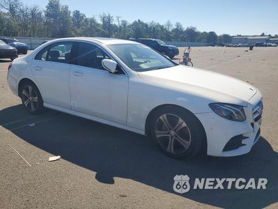 Czwarte zdjęcie samochodu z boku: 2017 MERCEDES-BENZ E 300 4MATIC VIN:WDDZF4KB3HA149901 - miniatura