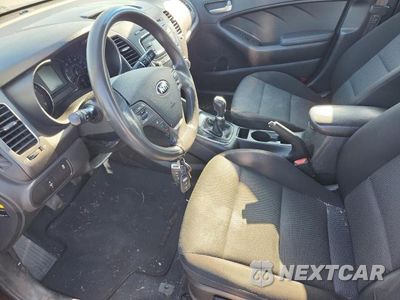 Zdjęcie 7 z 12 samochodu: 2017 KIA FORTE LX VIN:3KPFK4A70HE046678 - miniatura
