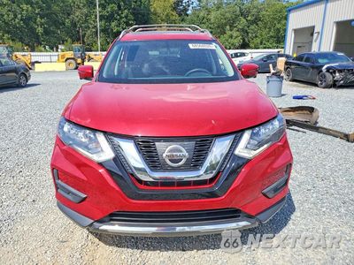 Piąte zdjęcie samochodu w środku: 2017 NISSAN ROGUE SV VIN:5N1AT2MV2HC833432 - miniatura