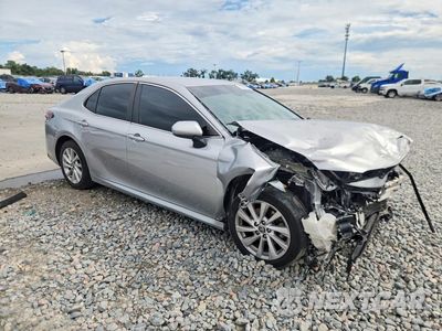 Czwarte zdjęcie samochodu z boku: 2022 TOYOTA CAMRY LE VIN:4T1C11AK2NU705751 - miniatura
