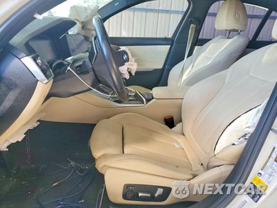 Zdjęcie 7 z 12 samochodu: 2019 BMW 330XI VIN:WBA5R7C55KFH12550 - miniatura